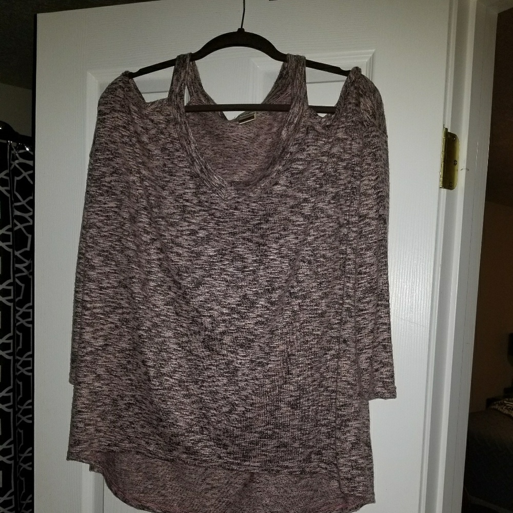 Cold shoulder long sleeve